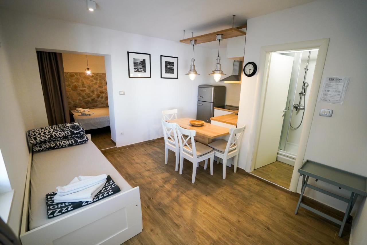 Apartments Ziggy Star Slatine Luaran gambar
