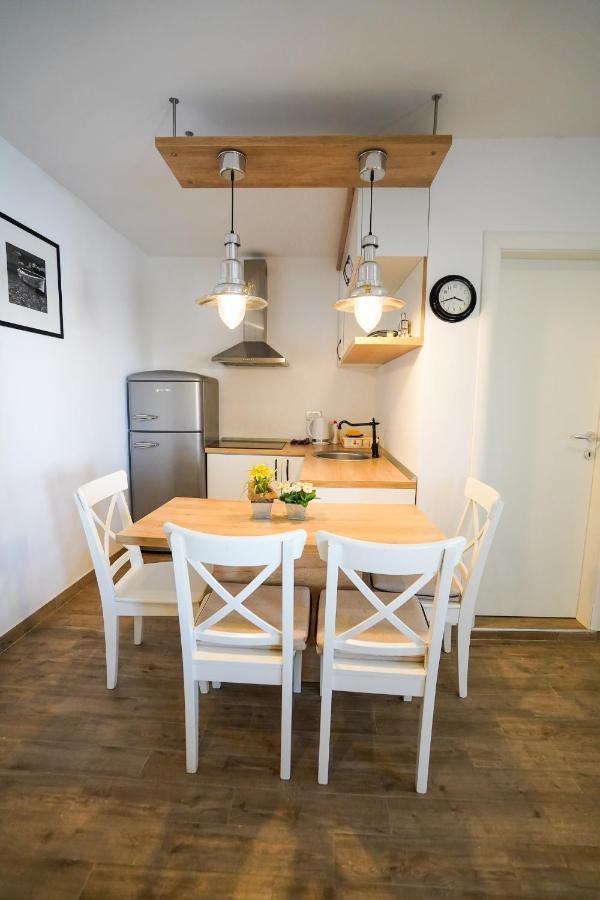 Apartments Ziggy Star Slatine Luaran gambar