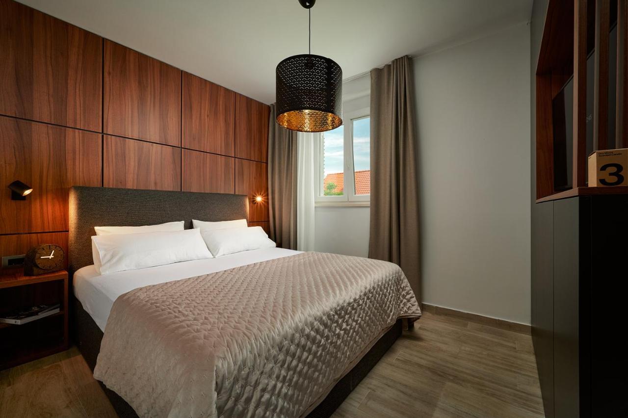 Apartments Ziggy Star Slatine Luaran gambar