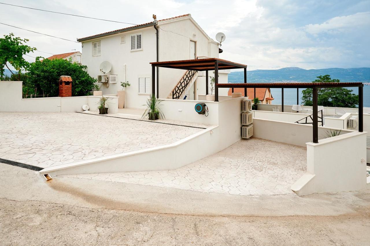 Apartments Ziggy Star Slatine Luaran gambar