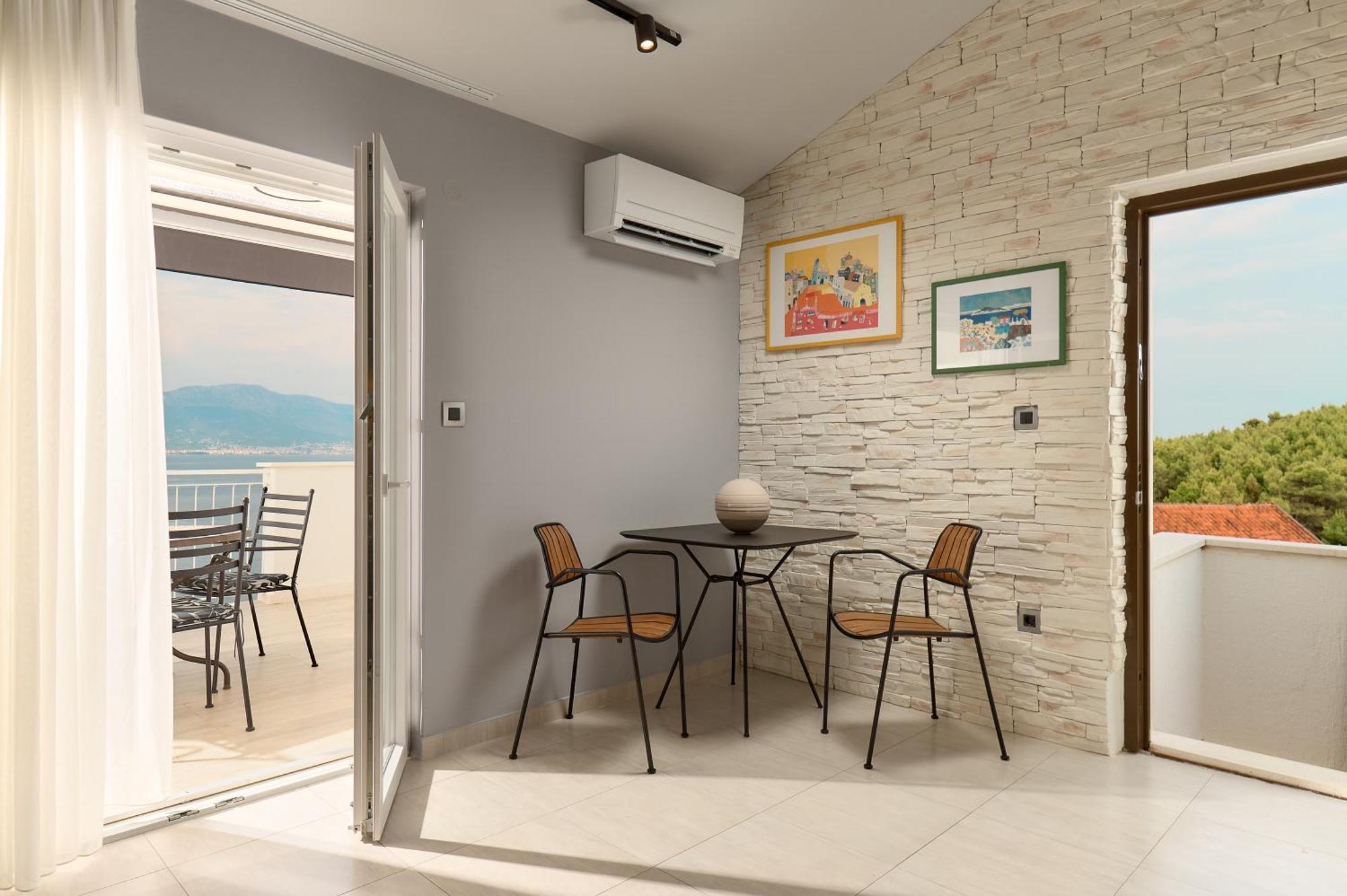 Apartments Ziggy Star Slatine Luaran gambar